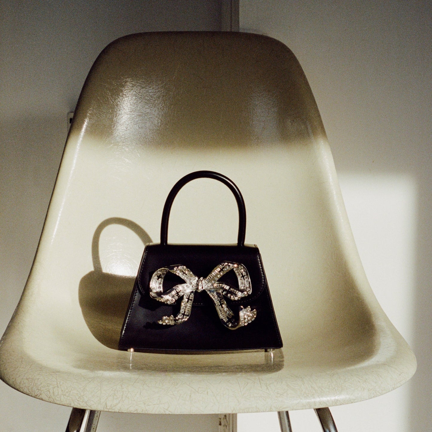 Amore bow bag in diamante